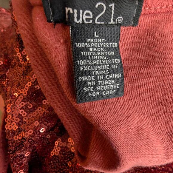 Sequin tank top pit to - Picture 4 of 4